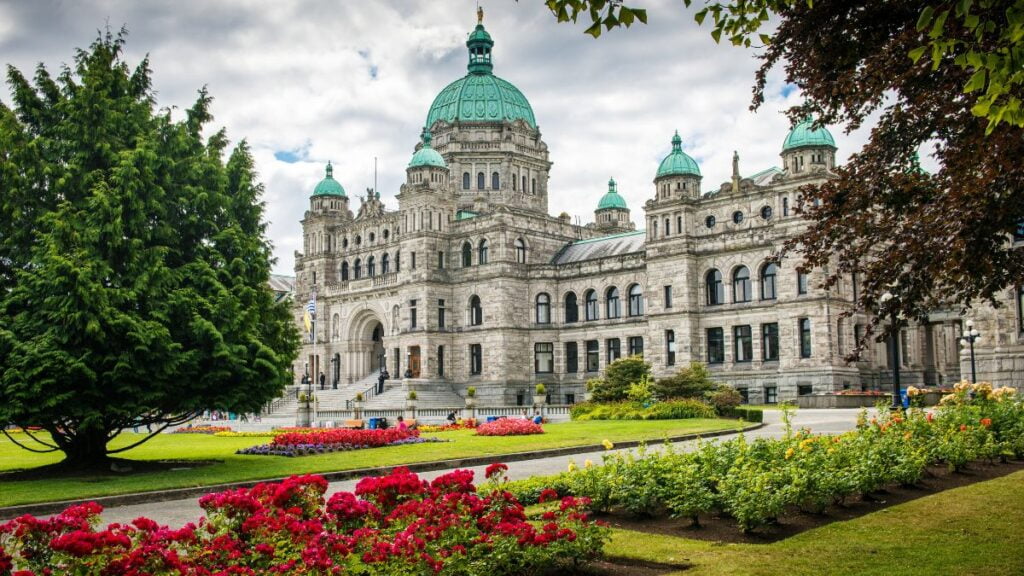 The Government of British Columbia issued new invitations to candidates under the BCPNP from the Skills Immigration category. 